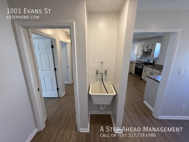 Building Photo - 1001 Evans St