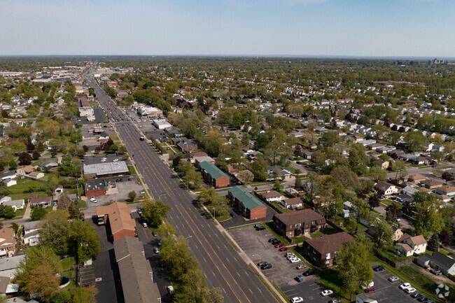 Aerial Photo - Sheridan Drive Apartments