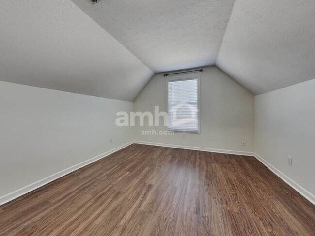 Building Photo - 5721 Gaboury Ln