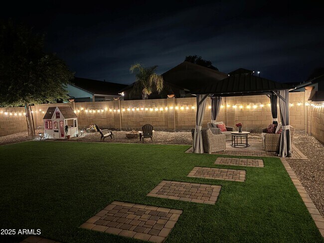 Building Photo - 242 Pacific Dr