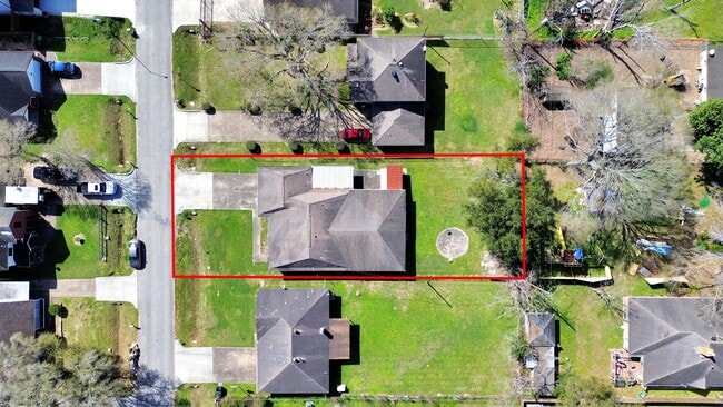 Building Photo - 8105 Lanham Ln