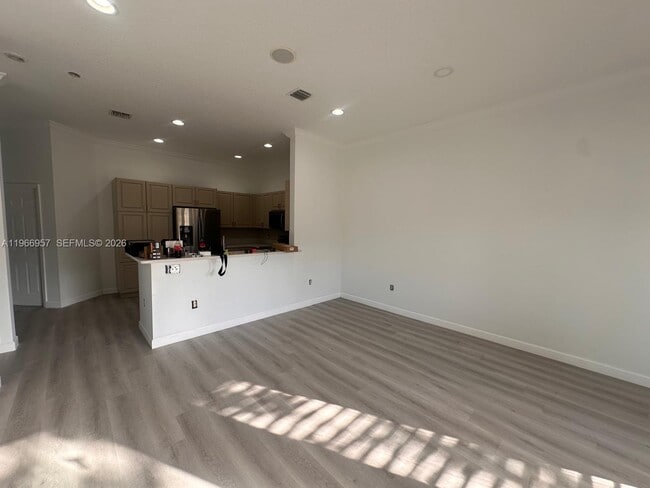 Building Photo - 2704 Treasure Cove Cir