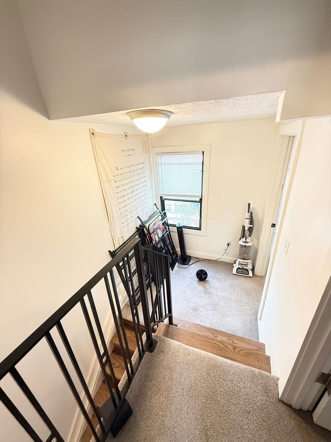 Building Photo - Newly Remodeled 3 Bed Ged 2 Bath Single-Family Home- Modern updates and Prime Location!