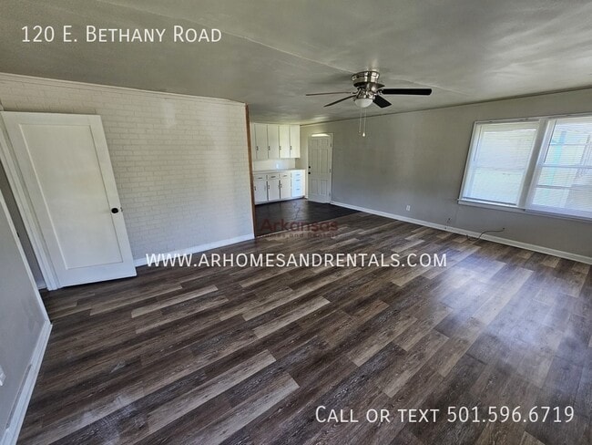 Building Photo - 120 E Bethany Rd