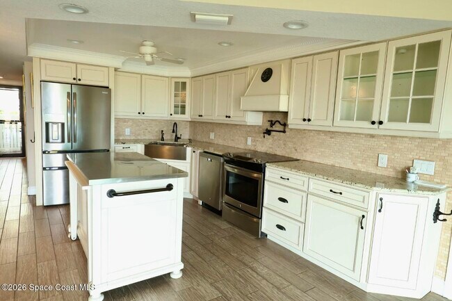 Building Photo - 650 N Atlantic Ave