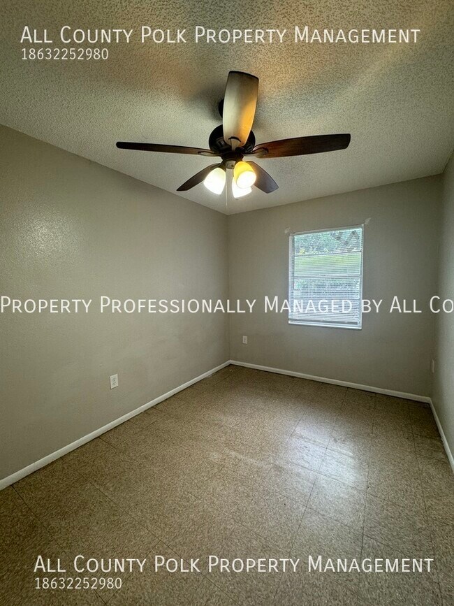 Building Photo - Spacious & Affordable! Lakeland 2 Bedroom ...
