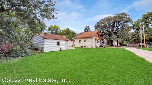 Building Photo - 4 br, 2 bath House - 1116 Locust St