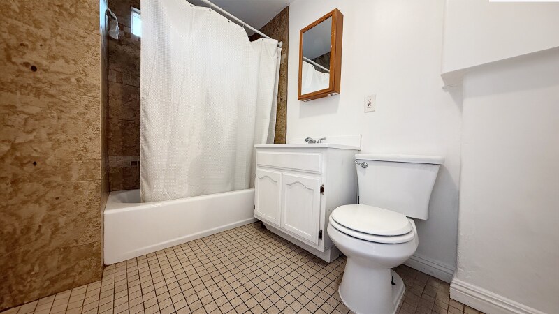 Building Photo - 1522 W 29th St