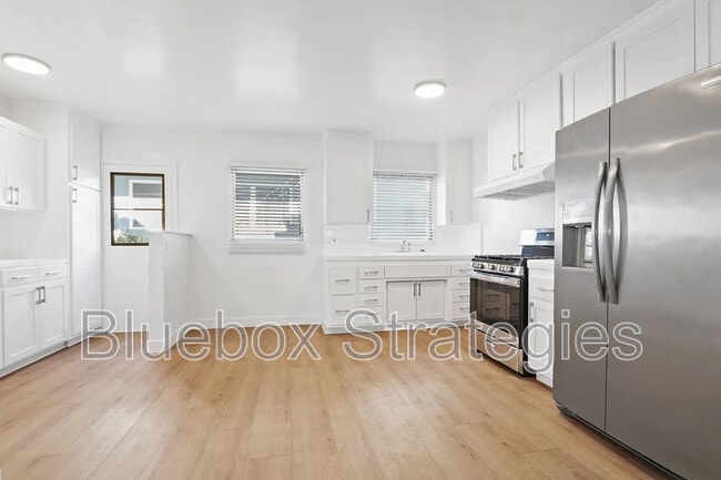 Building Photo - 1091 Topaz Ave