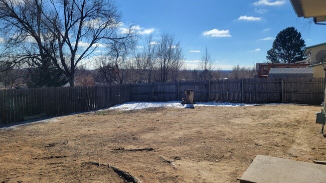 Building Photo - 4 Bedroom, 1.75 Bathroom - Freshly Updated! Available Now!