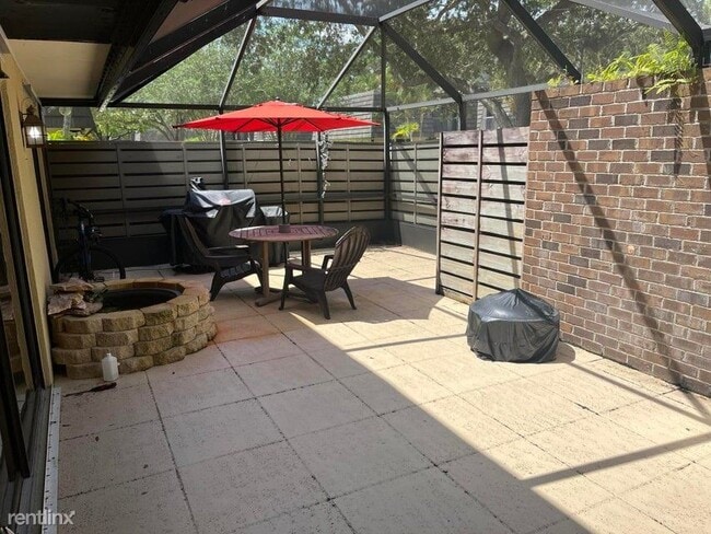 Building Photo - 3 br, 2.5 bath House - 1503 15th Ter # 1503