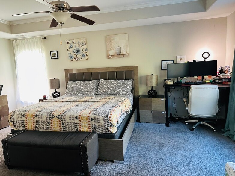 Building Photo - 226 Willow Point Cir