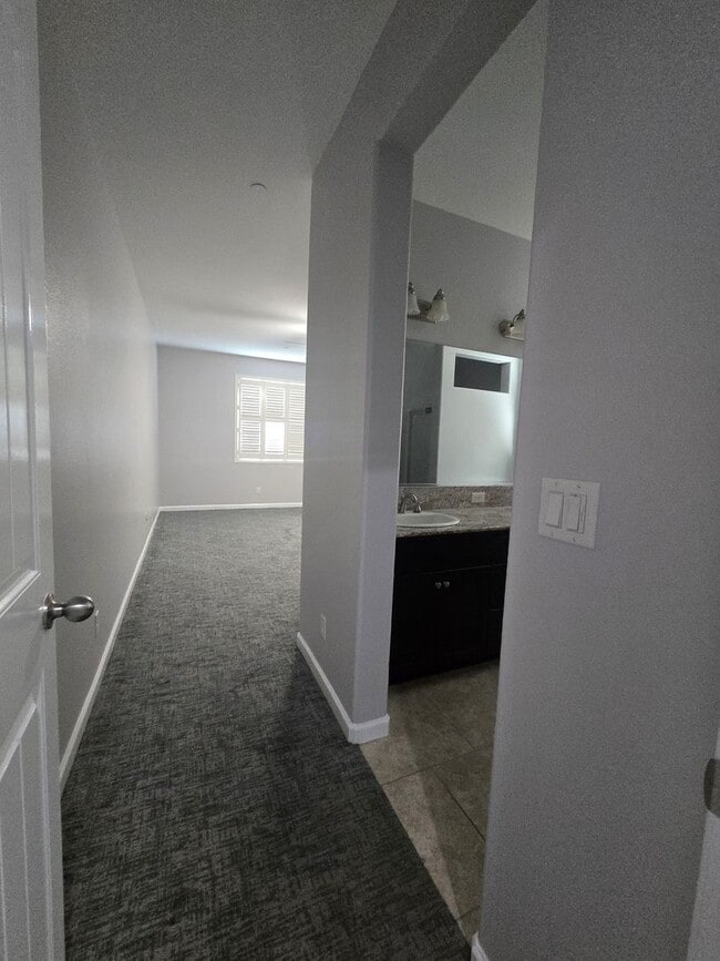 Building Photo - 4 BR 2 BA home available now