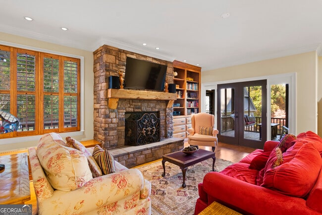 Building Photo - 1070 Riverwalk Point