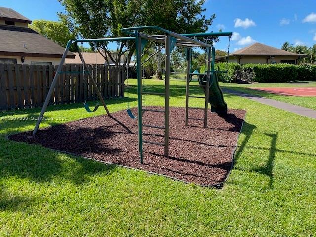 Building Photo - 13143 SW 91st Pl