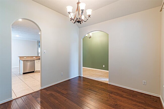Building Photo - 17911 Serene Shore Dr