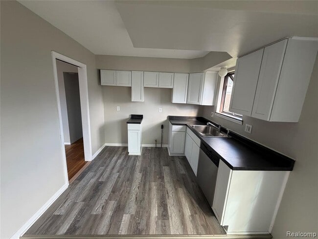 Building Photo - 147 S Carlson St