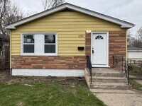 Building Photo - Spacious Gary Gem | Move-In Ready | Prime ...