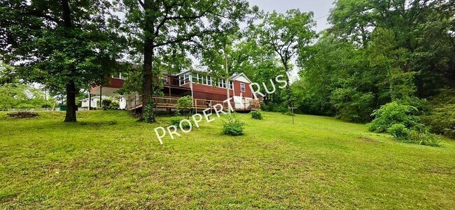 Building Photo - 3229 Westonia Dr
