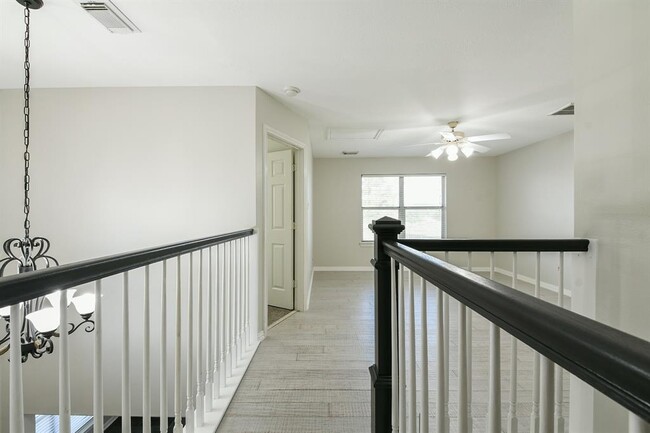 Building Photo - 112 Glade Bridge Ct