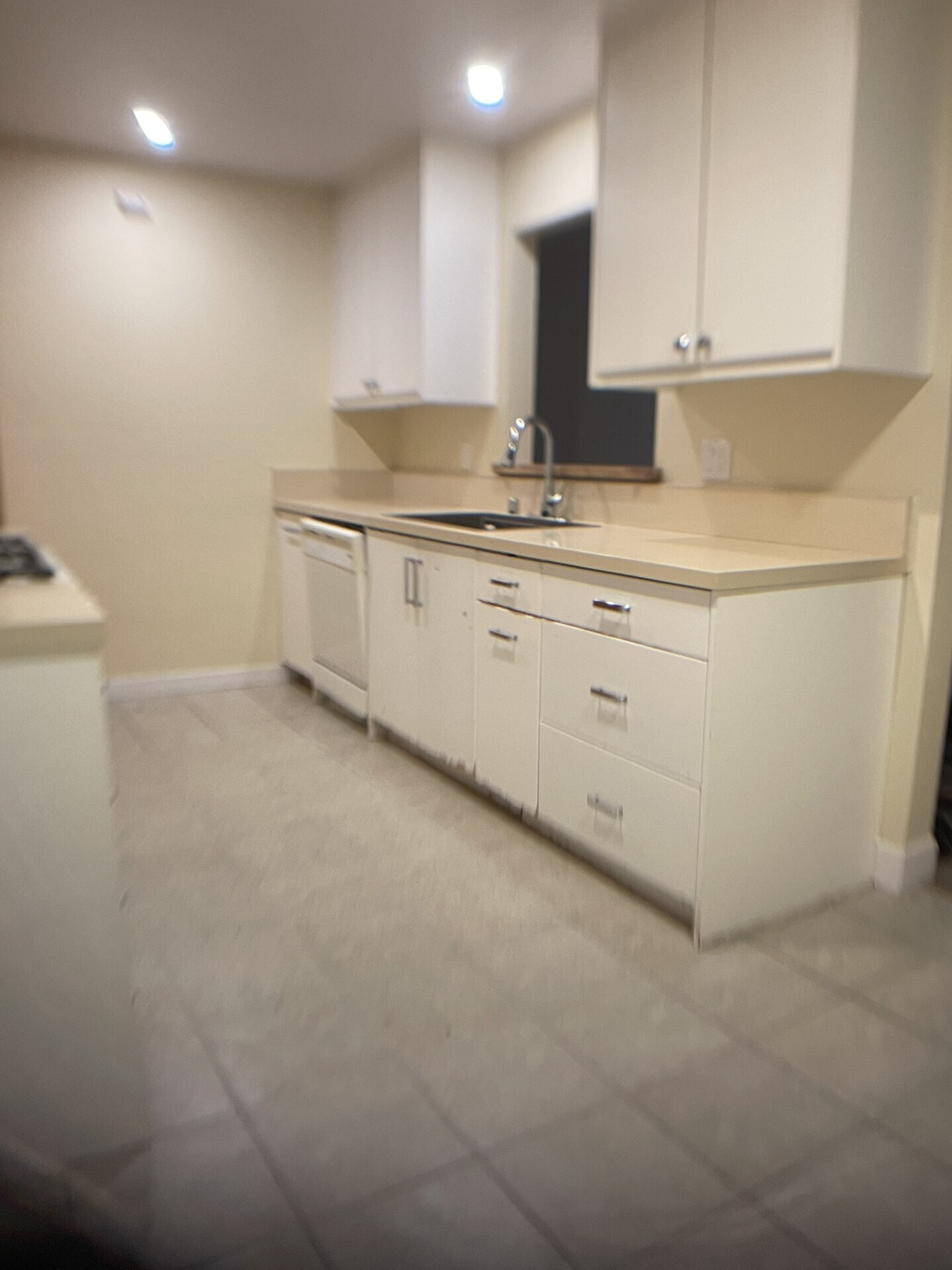 Building Photo - 9019 Cedros Ave