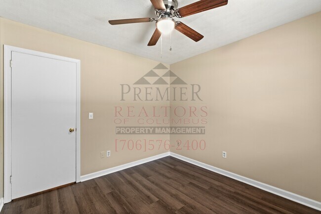 Building Photo - 520 Asa Dr