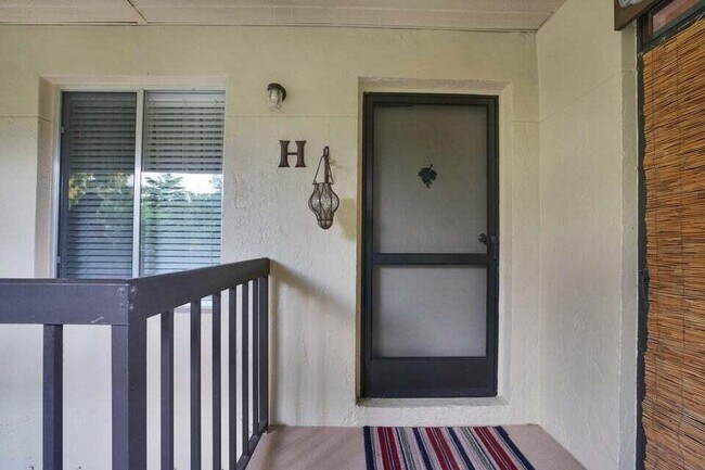 Building Photo - 6520 Chasewood Dr