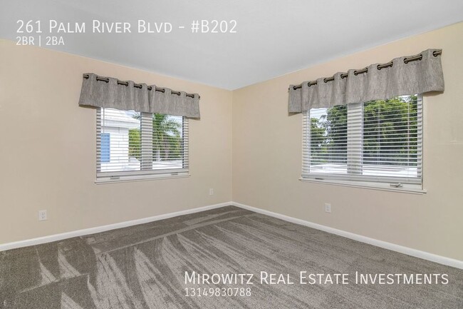 Building Photo - Beautiful 2BR/2BA Naples Condo with 1 Car ...