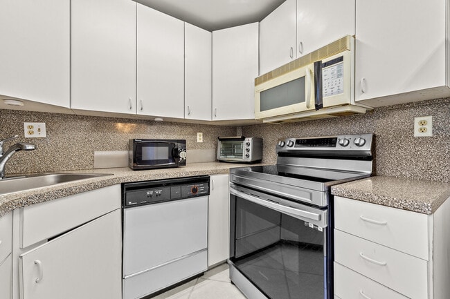 Building Photo - 344 Piedmont Trail