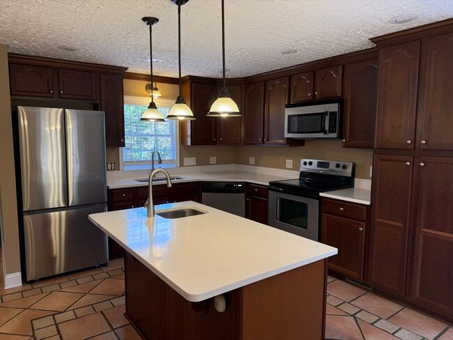 Building Photo - For Rent Mocksville