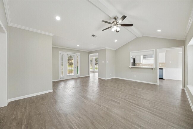 Building Photo - 23834 English Oak Dr