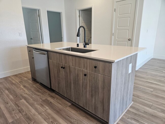 Building Photo - COMING SOON! Gorgeous 3/2 Town Home in Clovis with Solar!