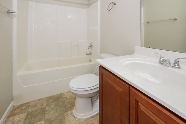 Building Photo - 4933 Jessica Suzanne Dr