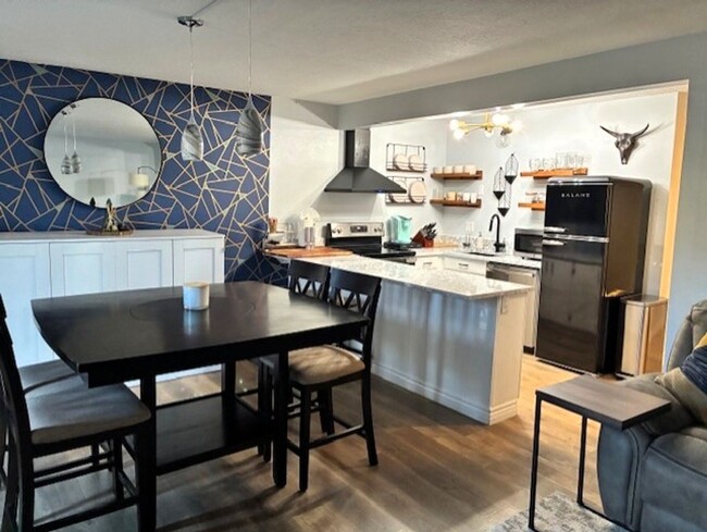 Building Photo - Move In Special! Long Term Rental- Dillon ...