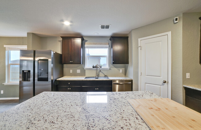 Building Photo - 15503 Crimson Topaz