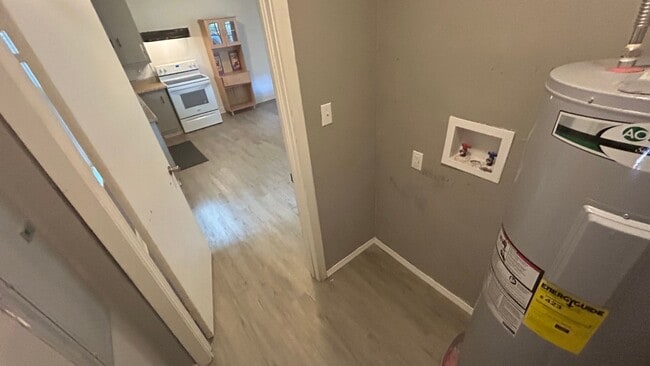 Building Photo - Renovated 3 Bedroom 1  Bath Home for Rent!