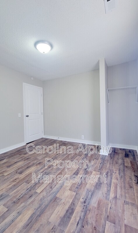 Building Photo - 119 Bingo Ln