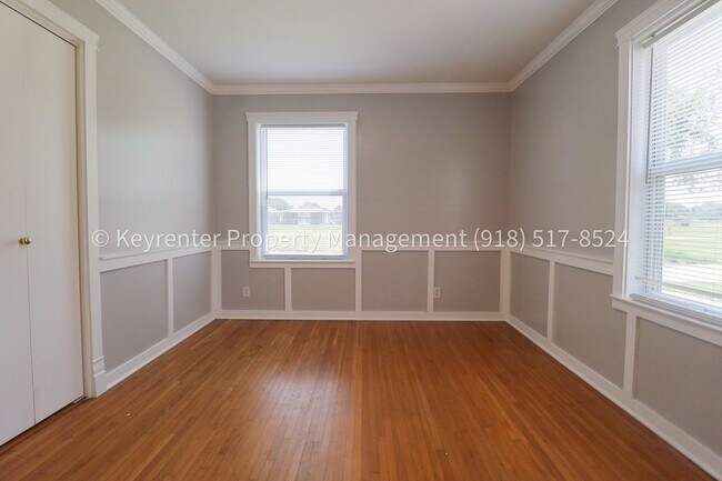 Building Photo - 9344 E 3rd Pl