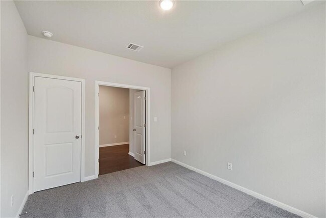 Building Photo - 2608 Granite Hill Dr