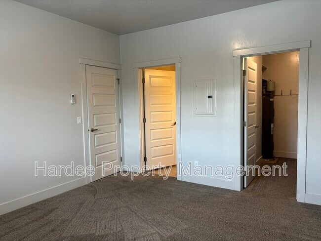 Building Photo - 3000 S Bown Way