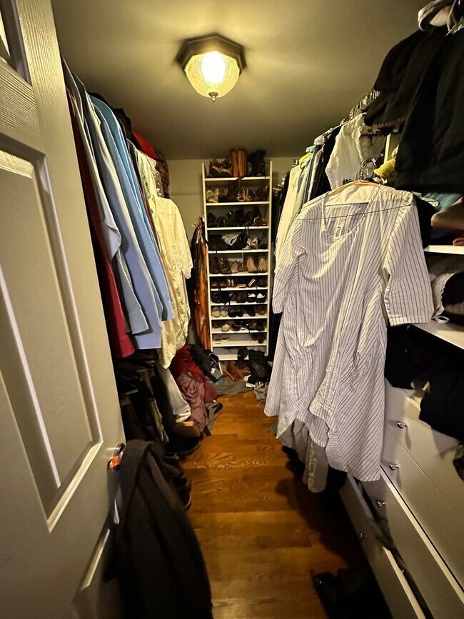 Building Photo - Dream Home in Highland, Michigan: Your Private Oasis on 5 Wooded Acres