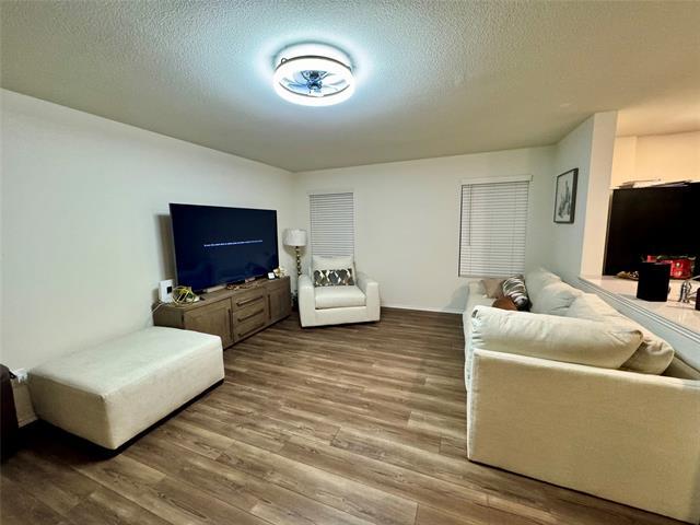 Building Photo - 4051 Renee Dr