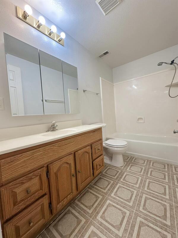 Building Photo - 759 W 400 N