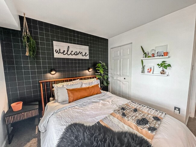 Building Photo - Stylish and Light-filled 2 Bedroom 2 Bathr...