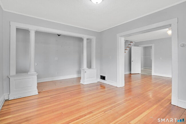 Building Photo - 42 Hartford Ave