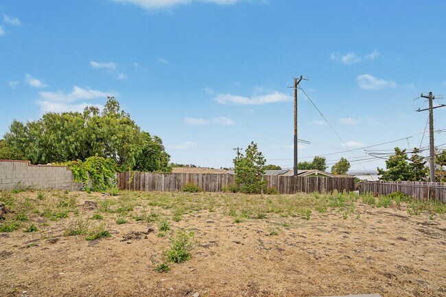 Building Photo - Rolling Hills Ranch House — Updated 3BR Home on a Massive Lot