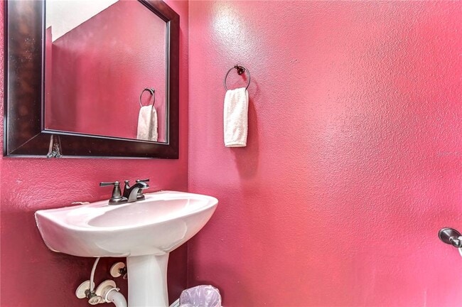 Building Photo - 3292 Covered Bridge Dr E