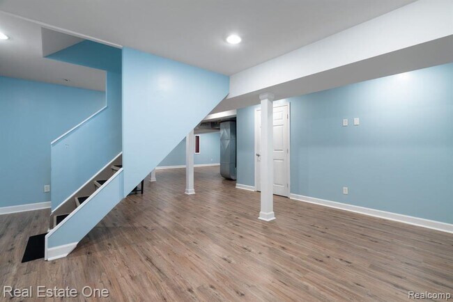 Building Photo - 3262 Woe-Be-Tide Ct