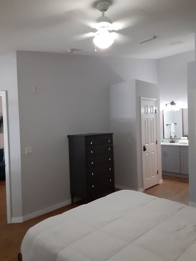 Building Photo - FREE RENT!!! Condo at Club Cortile, Kissimmee