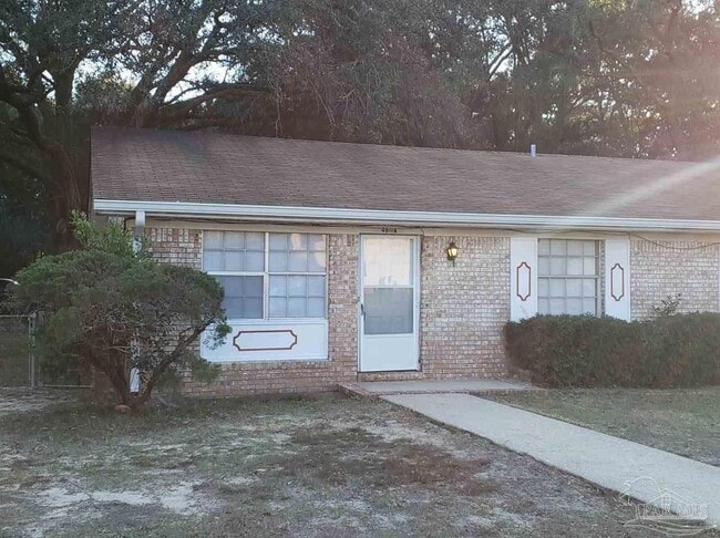 Primary Photo - 4611 Saufley Field Rd